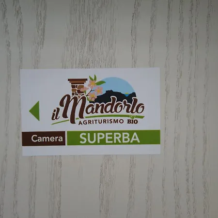 Alloggio per agriturismo Il Mandorlo *