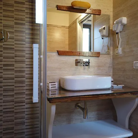 Il Mandorlo Farm stay