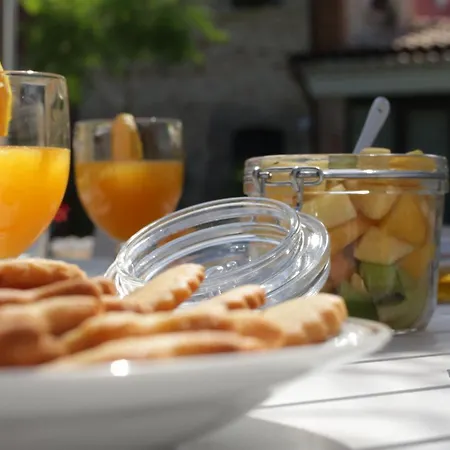 Il Mandorlo Alloggio per agriturismo *