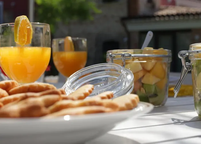 Il Mandorlo Alloggio per agriturismo *